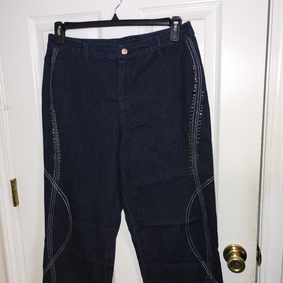 Jeans With Bling - Picture 12 of 12